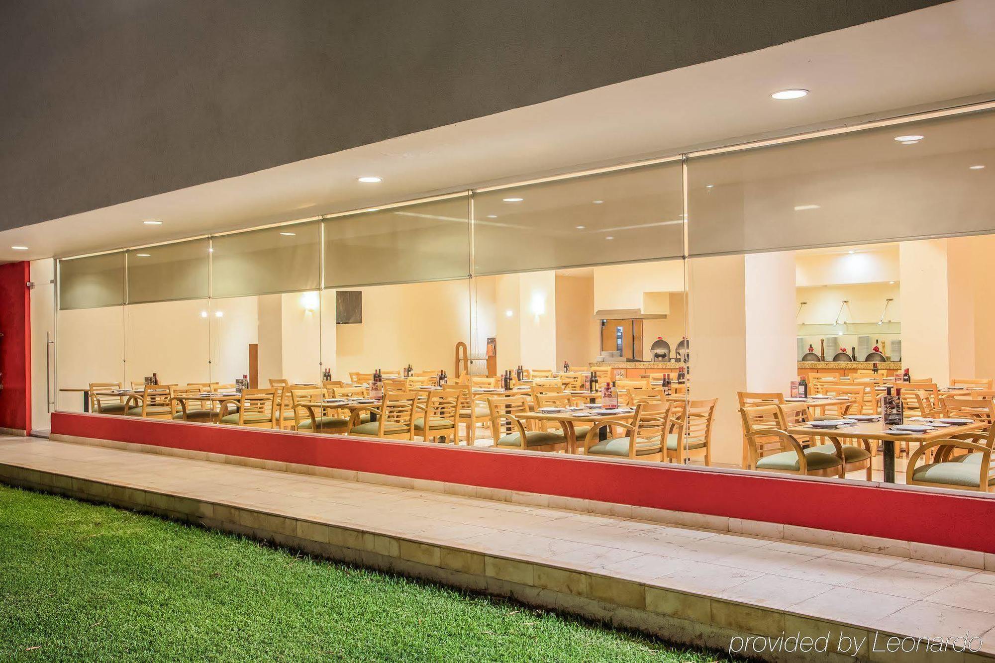 Fiesta Inn Tijuana Otay Aeropuerto Extérieur photo